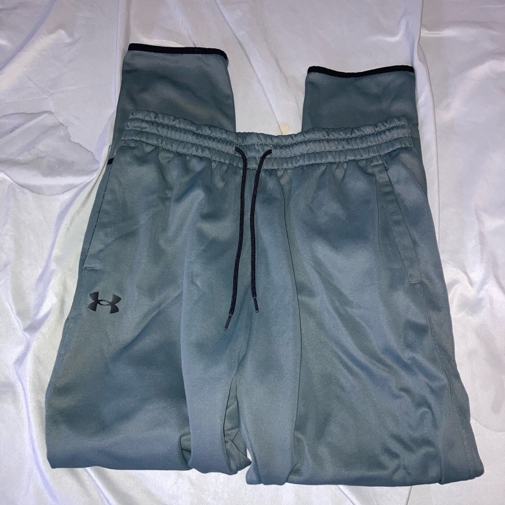 Under armor sweats
